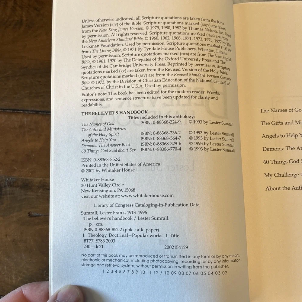VTG 1993 Believer's Handbook by Lester Frank‎ Sumrall Softcover